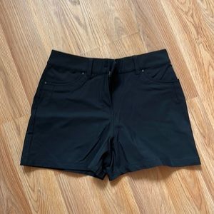 NWT lululemon city sleek shorts sz 27